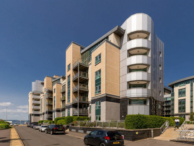 2 bedroom flat for sale in 4/5 Western Harbour Place, Newhaven, EH6 6NG, EH6