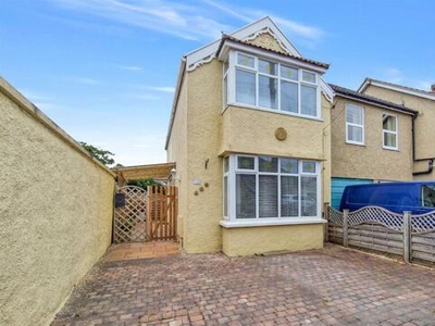 3 Bedroom Detached House For Sale In Worle