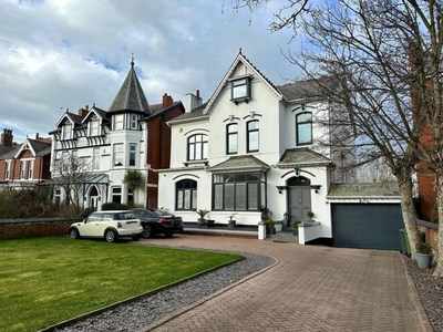 7 Bedroom Detached House For Sale In Southport