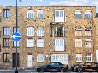 Bowden Street, Kennington, London, SE11 2 bedroom flat/apartment