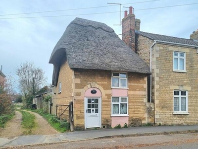 2 Bedroom Cottage For Sale In Deeping St James, Market Deeping