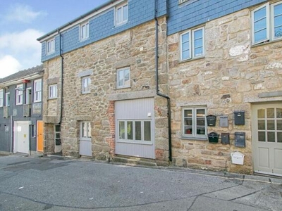 2 Bedroom Flat For Sale In Penzance, Cornwall