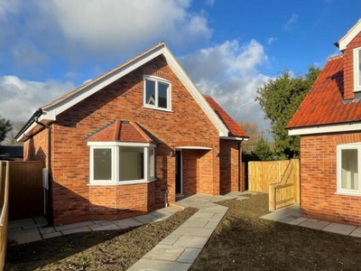 3 Bedroom Detached House For Sale In Grimsby, Lincolnshire