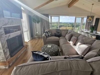 2 Bedroom Lodge For Sale In St Martin, Looe