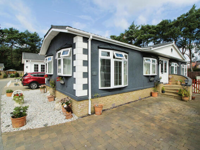2 Bedroom Park Home For Sale In Bordon, Hampshire