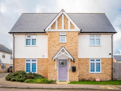 3 Bedroom Detached House For Sale In Hawkwell