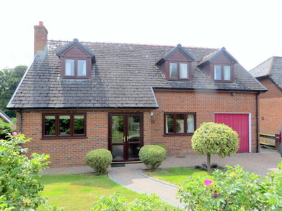 3 Bedroom Detached House For Sale In Newtown, Powys
