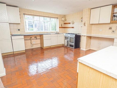 3 Bedroom Semi-detached House For Sale In Uttoxeter