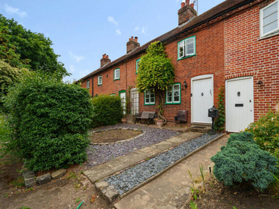 3 Bedroom Terraced House For Sale In Guildford