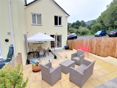 3 Bedroom Terraced House For Sale In Ilfracombe, Devon