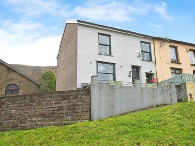 3 Bedroom Terraced House For Sale In Williamstown