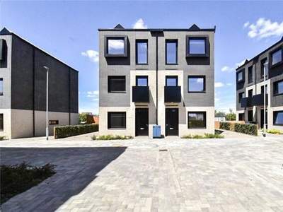 4 Bedroom Semi-detached House For Rent In Northstowe, Cambridge