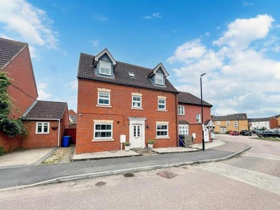 5 Bedroom Semi-detached House For Sale In Kemsley