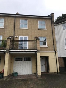 5 Bedroom Town House For Rent In Colchester, Essex