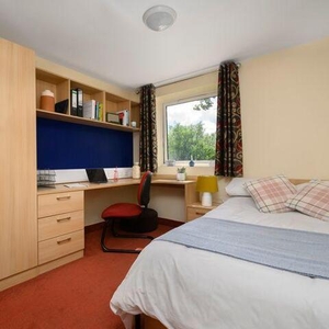 6 Bedroom House Share For Rent In Flats Booked According To Specific Student Groups
