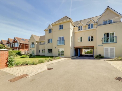 1 bedroom flat for sale in St. Botolphs Road, Worthing, BN11