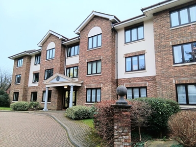 2 bedroom apartment for rent in Kingswood Road, TN2