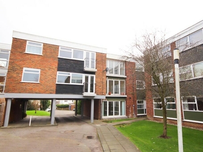 2 bedroom apartment for sale in Ardleigh Court, Shenfield, Brentwood, Essex, CM15