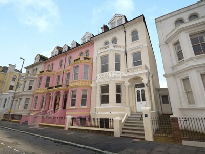 2 bedroom apartment for sale in Burlington Place, Eastbourne, BN21
