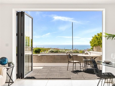 2 bedroom apartment for sale in Marine Drive, Rottingdean, East Sussex, BN2