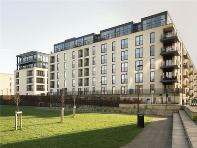 2 bedroom apartment for sale in Midland Road, Bath, Somerset, BA2