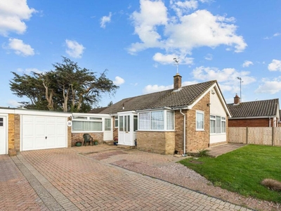 2 bedroom detached bungalow for sale in Cleveland Road, Worthing, BN13