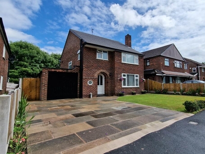 3 bedroom detached house for sale in Partridge Avenue, Manchester, M23