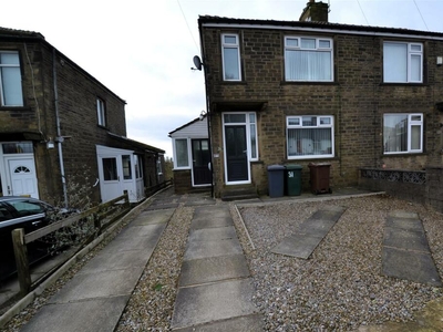 3 bedroom semi-detached house for sale in Deanstones Lane, Queensbury, Bradford, BD13