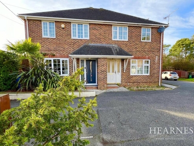 3 bedroom semi-detached house for sale in Upton Road, Creekmoor, Poole, BH17