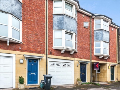 3 bedroom terraced house for sale in Marlborough Hill Place, Bristol, BS2