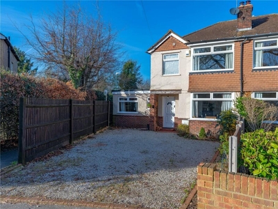 4 bedroom semi-detached house for sale in Sycamore Crescent, Maidstone, ME16