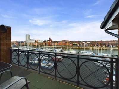 5 bedroom apartment for sale in South Ferry Quay, Liverpool, L3