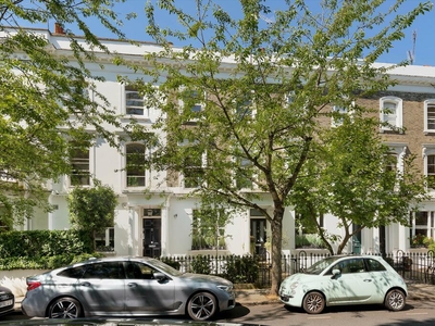 6 bedroom terraced house for sale in Alma Terrace, Kensington, London, W8