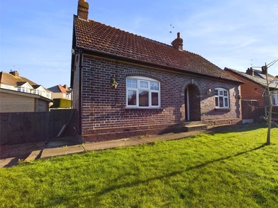 Bungalow for sale in Astwood Road, Worcester, Worcestershire WR3