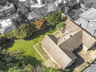 Bungalow for sale in The Plain, Epping CM16