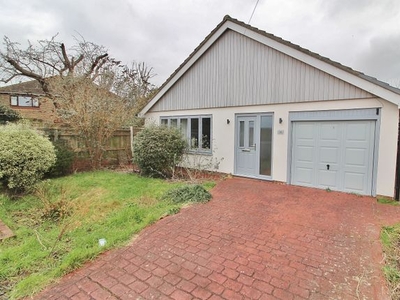 Detached bungalow to rent in Harvest Road, Denmead, Waterlooville PO7