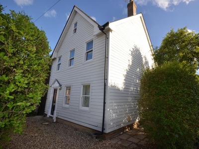 Detached house to rent in Bergholt Road, Colchester CO4