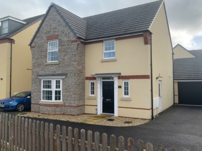 Detached house to rent in Dorset Down Crescent, Cullompton EX15