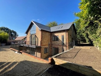 Detached house to rent in Dunsmore, Buckinghamshire HP22
