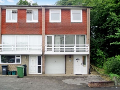 End terrace house to rent in Breadcroft Lane, Harpenden AL5