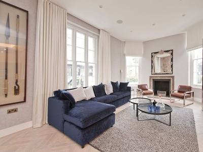 Flat for sale in Westbourne Park Villas, Notting Hill W2