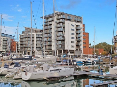 Flat to rent in Channel Way, Ocean Village, Southampton SO14