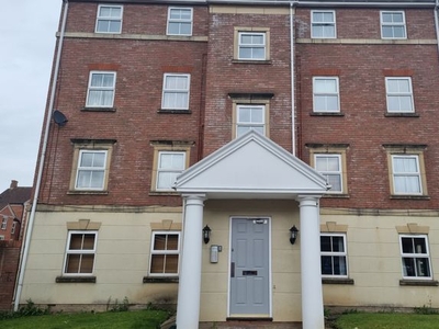 Flat to rent in Flat 2, 30 Old Dickens Heath Rd, Shirley, Solihull B90