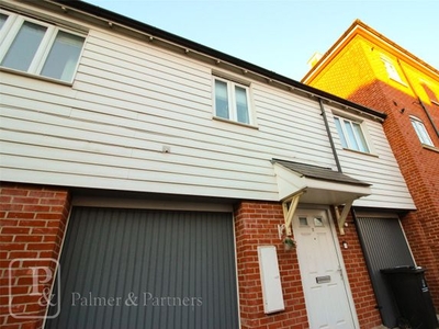 Flat to rent in Fowler Road, Colchester, Essex CO2
