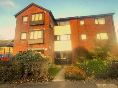 Flat to rent in Oxwich Close, Fairwater, Cardiff CF5