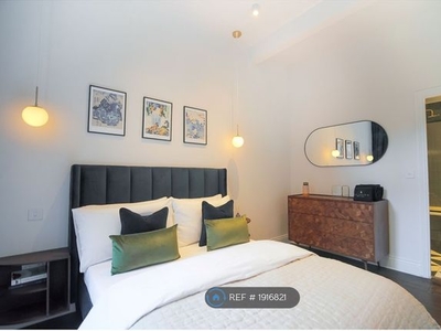 Flat to rent in Piccadilly Lofts, Manchester M1
