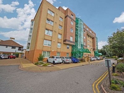 Flat to rent in Port Way, Port Solent, Portsmouth PO6