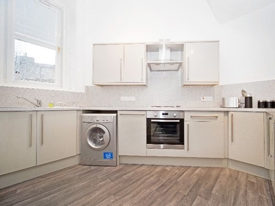 Flat to rent in Spittalfield Crescent, Newington, Edinburgh EH8