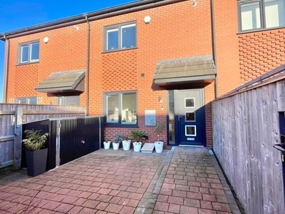 Mews house to rent in Winter Gardens Close, Cleethorpes DN35