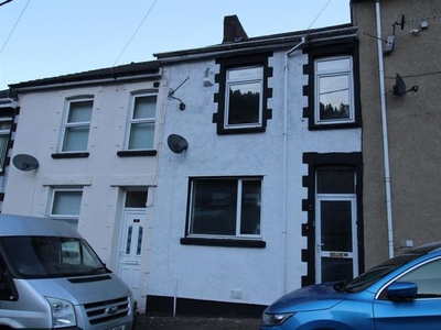 Property to rent in Glan Ebbw Terrace, Abertillery NP13